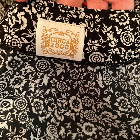 Floral dress with Red Roses embellishment - Picture 10 of 10